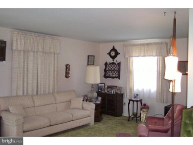 1547 Lakeside Rd, Pennsburg, PA 18073 - photo 5