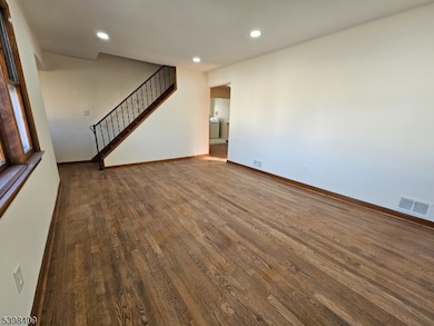 32 Highview Dr, Woodland Park, NJ 07424 - photo 2