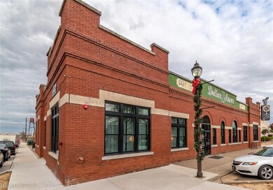 101 E Walnut St unit 208, Rogers, AR 72756 - photo 2