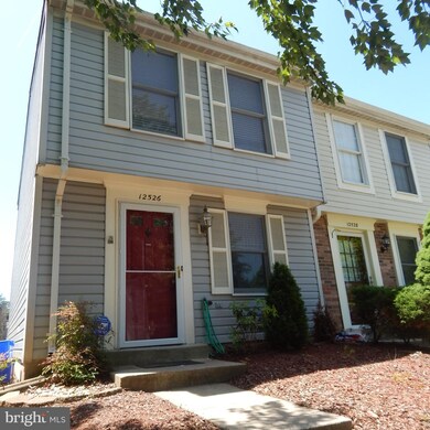 12526 Willow Spring Cir, Germantown, MD 20874 - photo 2