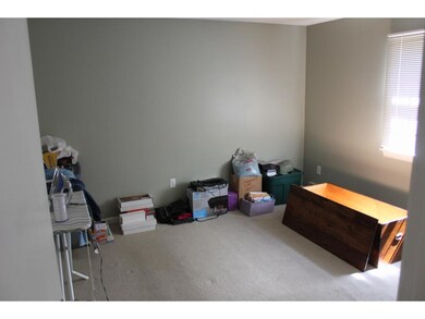 89 Lancaster Ave, Manchester, NH 03103 - photo 6