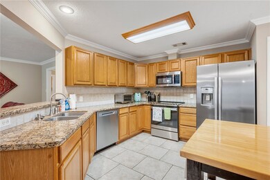 Kitchen's stainless double-sided refrigerator conv