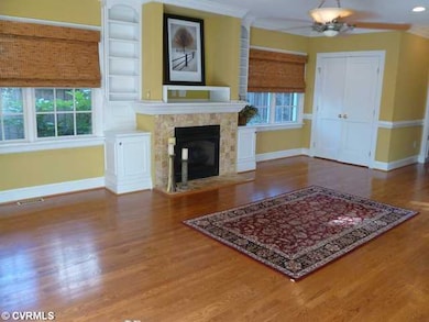 Den/Family/Great Room - Spacious family room with 