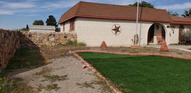 233 Duanesburg St, Horizon City, TX 79928 - photo 4