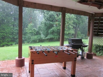 5186 Britten Ln, Ellicott City, MD 21043 - photo 2