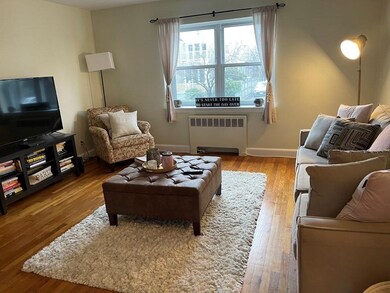 31 Alton Place unit 2, Brookline, MA 02446 - photo 2