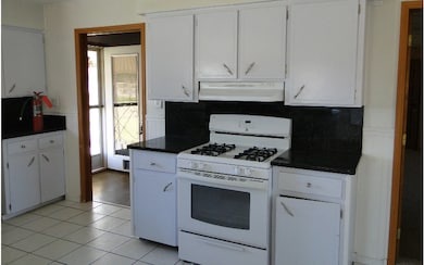 2078 SW Wilson Springs Rd, Fort White, FL 32038 - photo 3