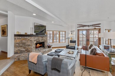 Living Room 4