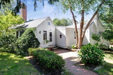 391 Boxberry Hill Rd, East Falmouth, MA 02536 - photo 2