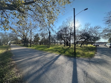 TBD E Freeman St, Ennis, TX 75119 - photo 6