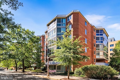 1024 N Utah St unit 718, Arlington, VA 22201 - photo 2