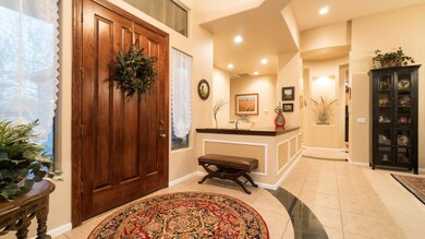 2451 N Keesha-11