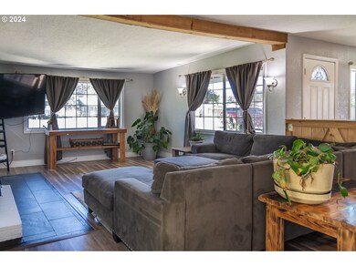 152 Northside Rd, Sutherlin, OR 97479 - photo 4