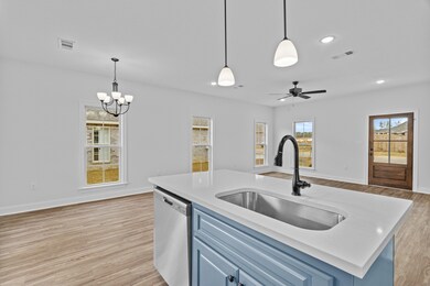 120 E Bartlett Way, Hattiesburg, MS 39402 - photo 7