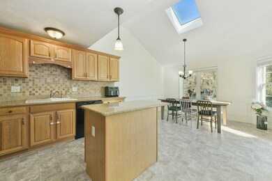 42 Honeysuckle Rd, Worcester, MA 01607 - photo 4