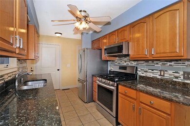 221 Early St unit A, Providence, RI 02907 - photo 5