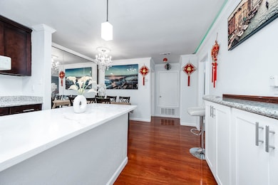 10211 Sugar Branch Dr, Houston, TX 77036 - photo 3