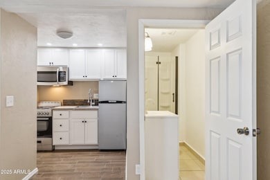 3-web-or-mls-518-e-roanoke-ave-4