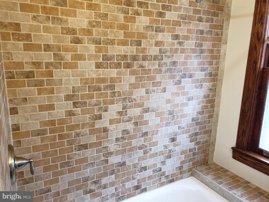 19 W Mount Vernon Ave unit FLOOR 2 & 3, Haddonfield, NJ 08033 - photo 2