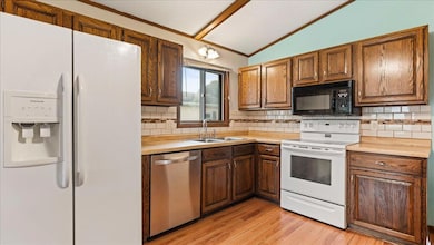 401 Fairview Dr, Viroqua, WI 54665 - photo 6