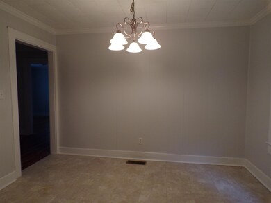 401 Ray St, Shelbyville, TN 37160 - photo 4