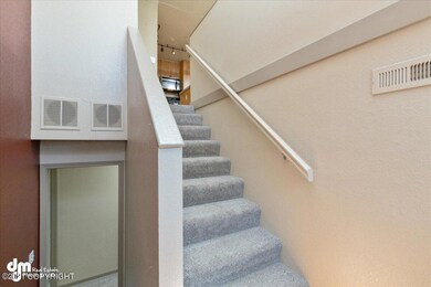 3749 Henderson Loop