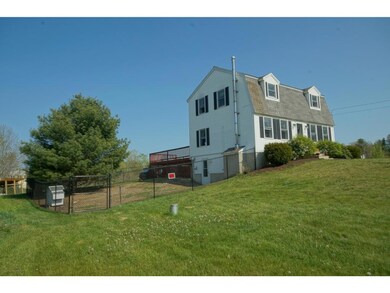 486 Mammoth Rd, Pelham, NH 03076 - photo 4