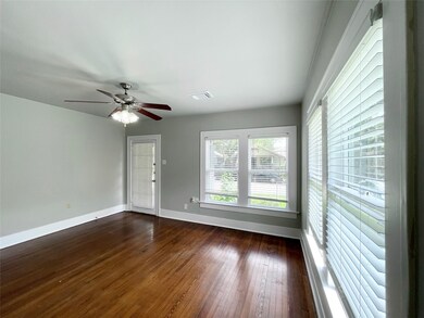 4009 Oak Ridge St, Houston, TX 77009 - photo 3