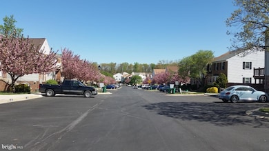 15047 Cherrywood Dr, Laurel, MD 20707 - photo 2