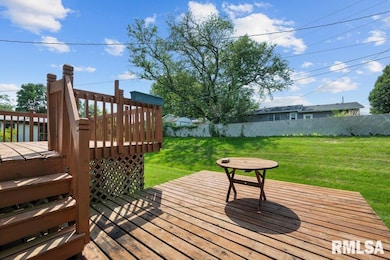 5018 N Harrison St, Davenport, IA 52806 - photo 6