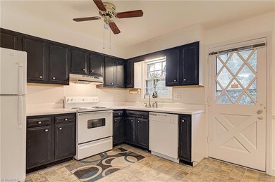 Open eat-in kitchen space