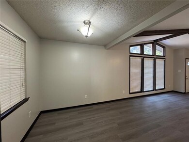 1059 Greenway Dr W, Mobile, AL 36608 - photo 6