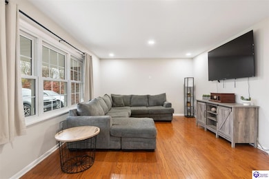 673 Seminole Rd, Radcliff, KY 40160 - photo 3