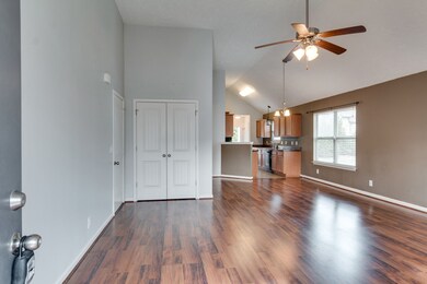 1909 Warmingfield Dr unit 1911, Murfreesboro, TN 37127 - photo 6
