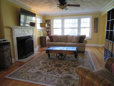 1543 Dean St, Schenectady, NY 12309 - photo 4