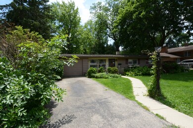 450 Laurel St, Batavia, IL 60510 - photo 2