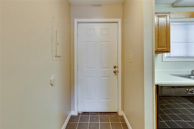 1011 Northlake Dr unit 10K, Anderson, SC 29625 - photo 4