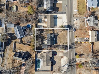 24-SMV_211NautilusBlvd-24