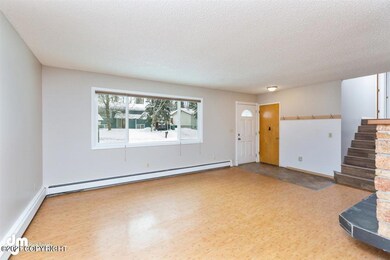 6831 Foothill Dr, Anchorage, AK 99504 - photo 4