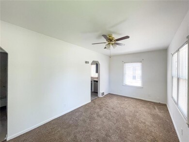 2619 57th St, Des Moines, IA 50310 - photo 7