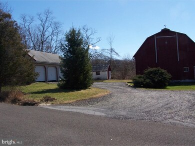 1355 Fennel Rd, Pennsburg, PA 18073 - photo 3