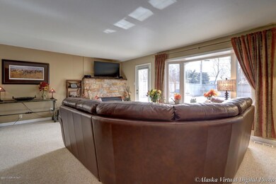 4014 Hood Ct, Anchorage, AK 99517 - photo 5