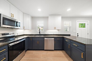 1823 Studewood St unit A, Houston, TX 77008 - photo 2