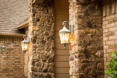 1137 Ashwood Dr, Tyler, TX 75703 - photo 3