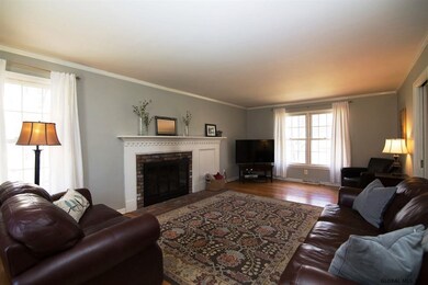 14 Carriage Rd, Delmar, NY 12054 - photo 3