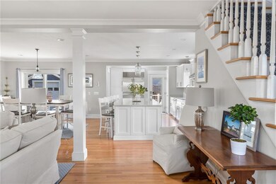 Entry way into open flow first level