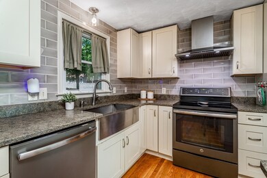 44 Raymond Ct, Fitchburg, MA 01420 - photo 6