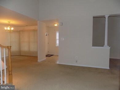 43 Griffith Miles Cir, Warminster, PA 18974 - photo 5