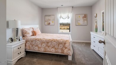 27_TN_Memphis_Willow-Point_Bedroom3