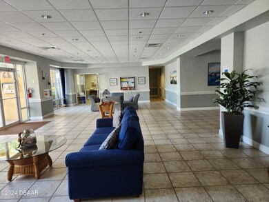 Links South Lobby